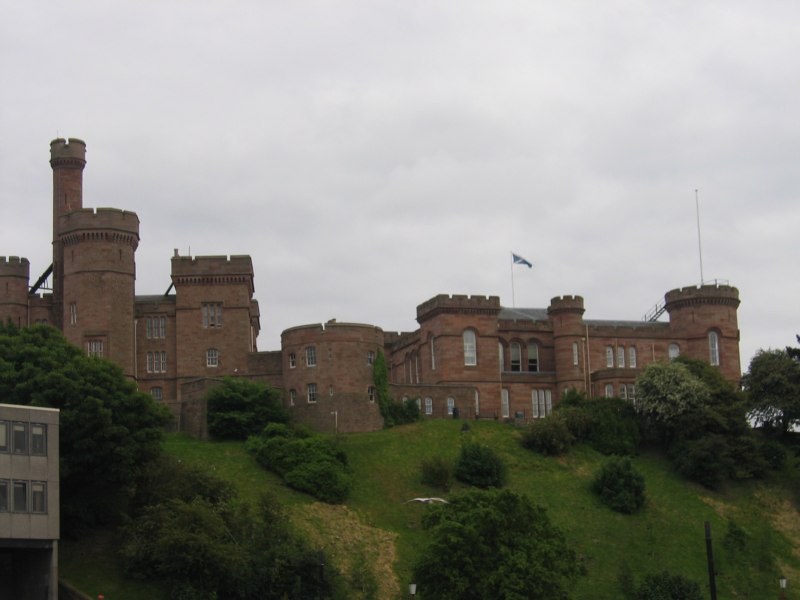 Инвернесс пальто