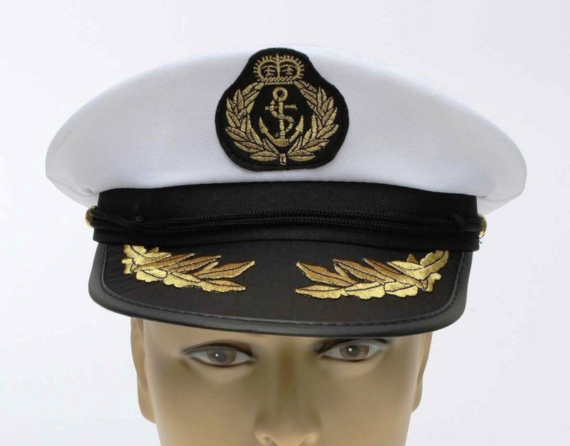 Фуражка капитана корабля