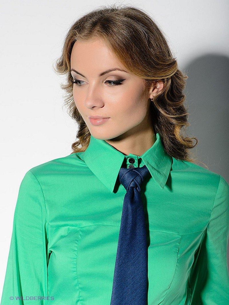 Рубашка с галстуком женская