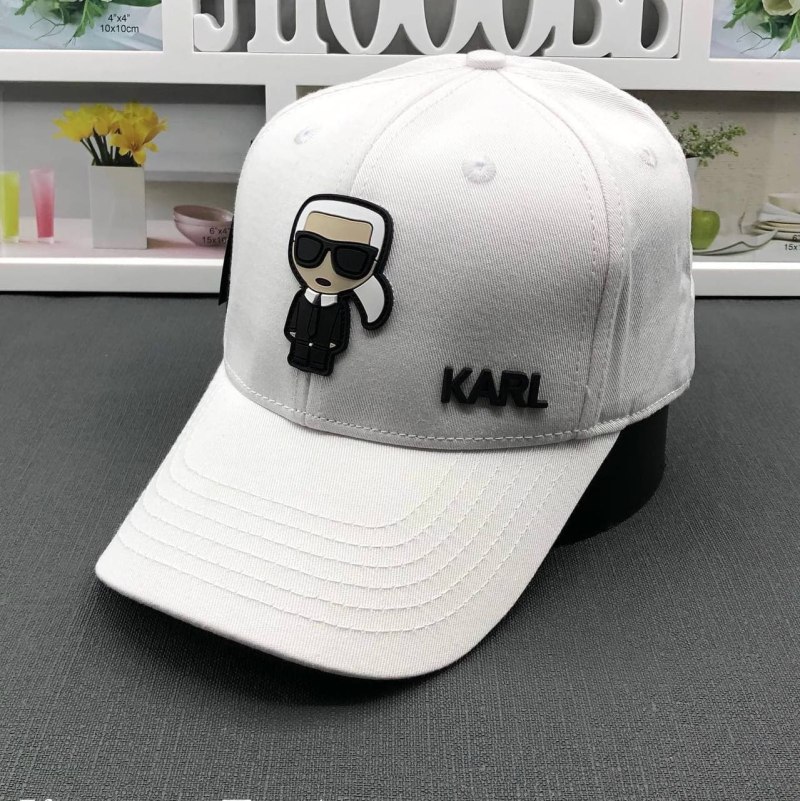 Карл Лагерфельд кепка мужская