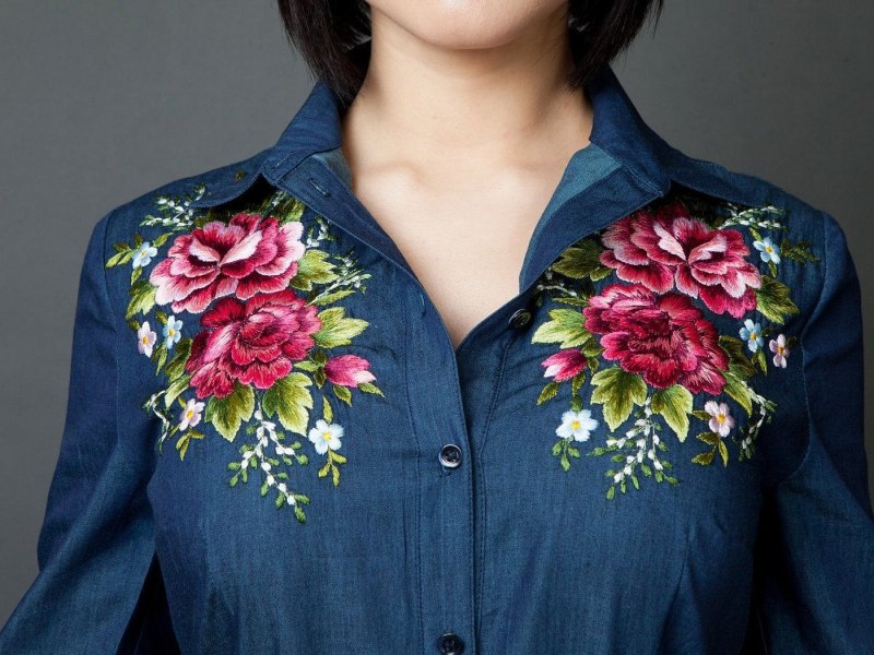 Вышивка цветы на одежде