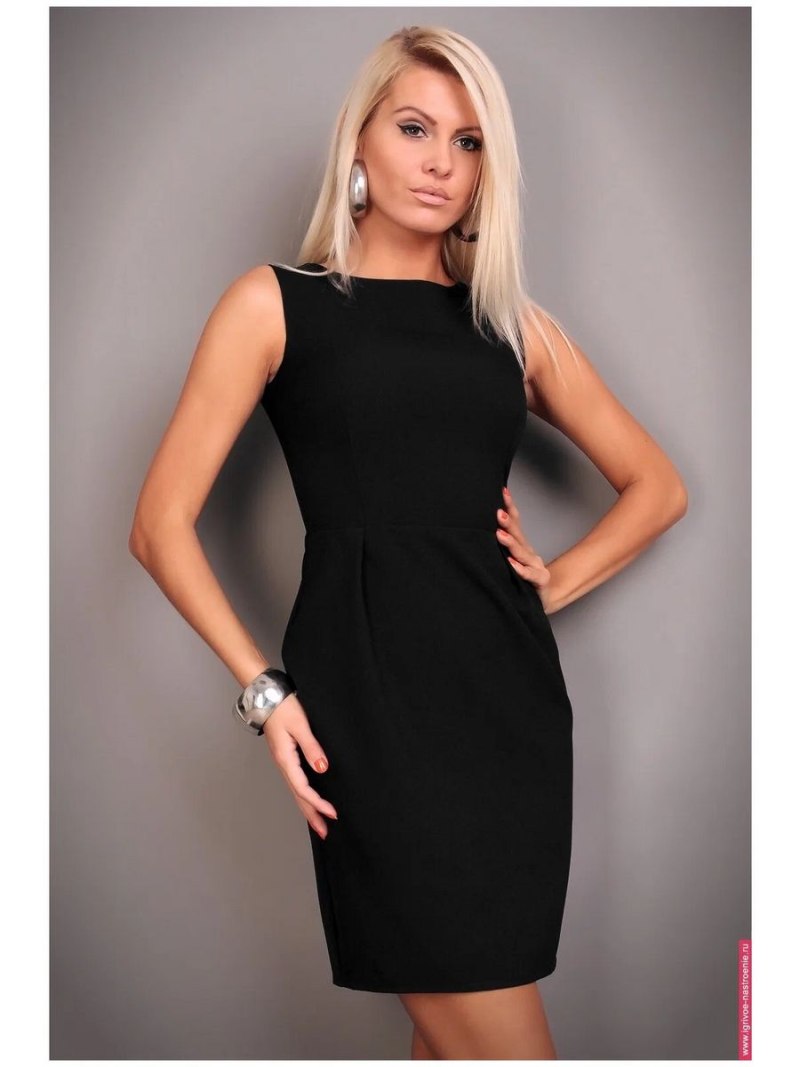 Платье черное