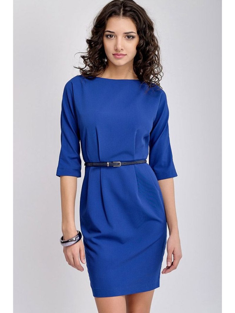 Платье с рукавами