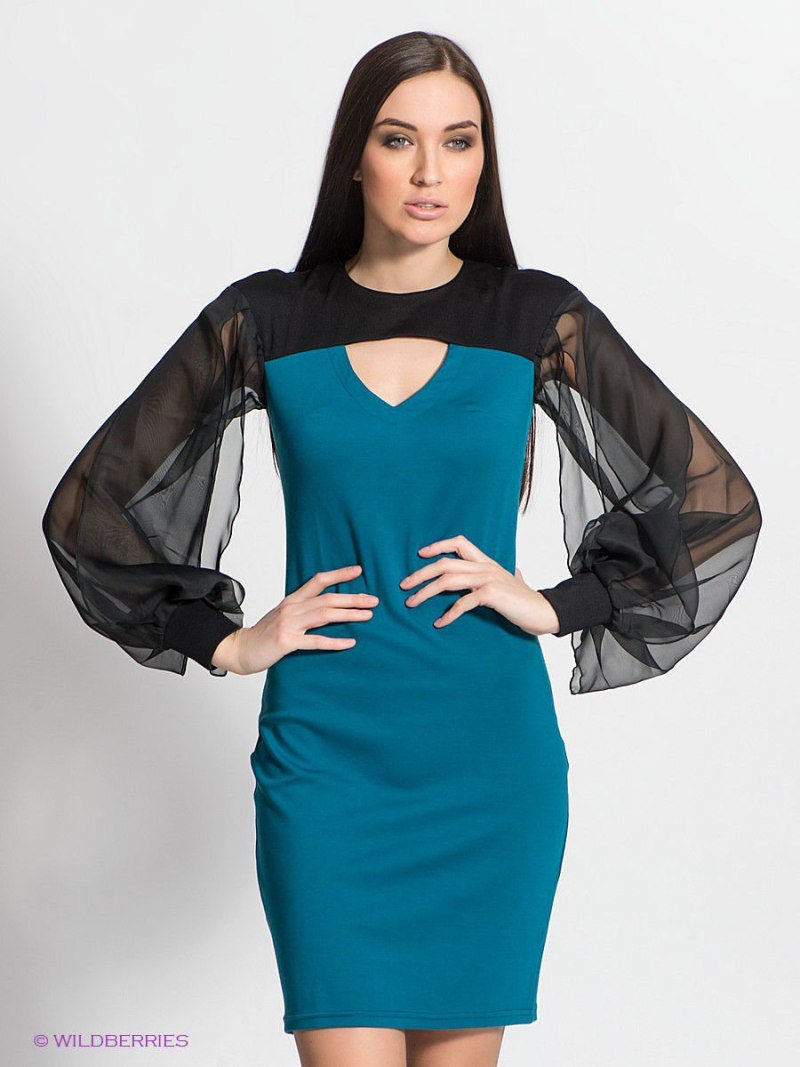 Платье с рукавами фонариками