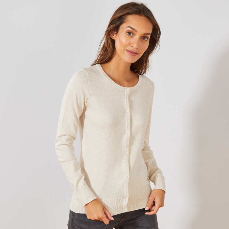 Тонкая кофта на пуговицах