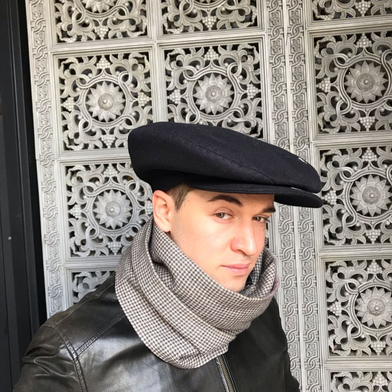 Грузинская фуражка аэродром