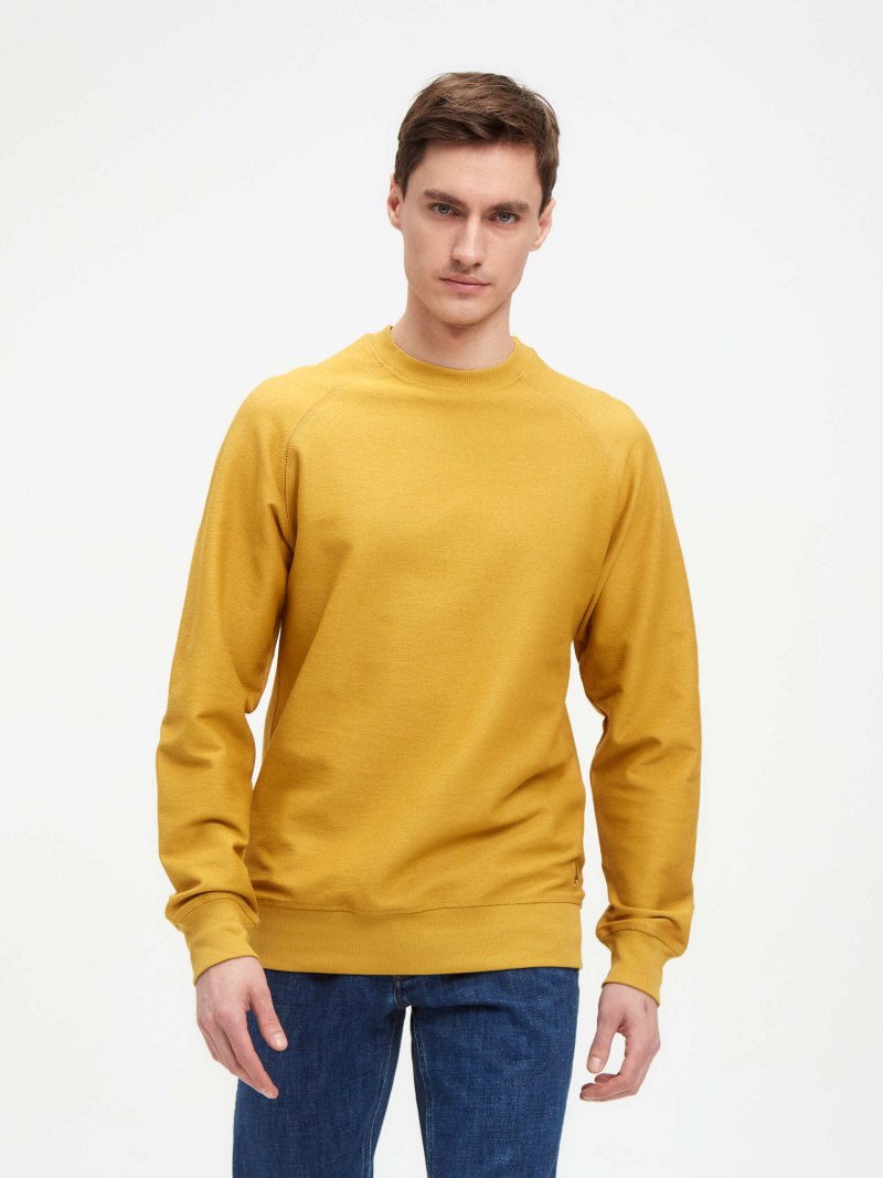 Рубашка горчичного цвета мужская