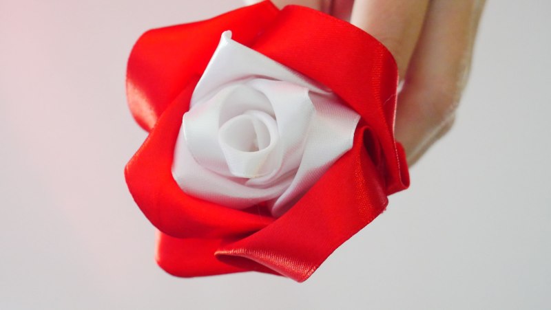 Розочка из ленты