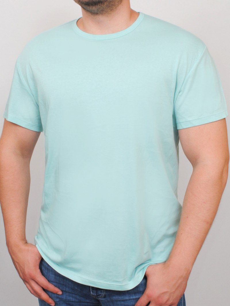Мятная футболка