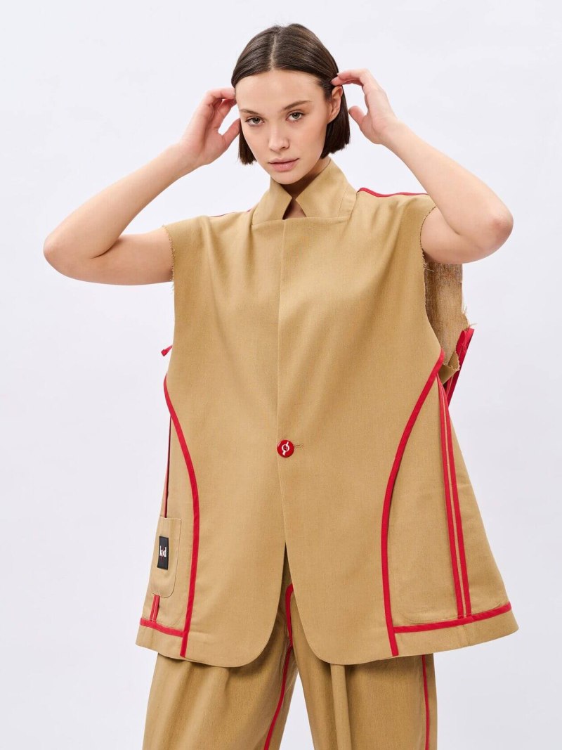 Тувинские безрукавки золотистый