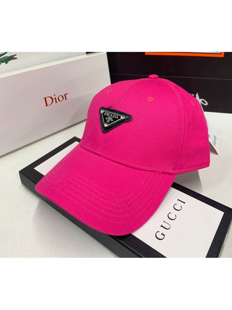 Кепка Prada женская