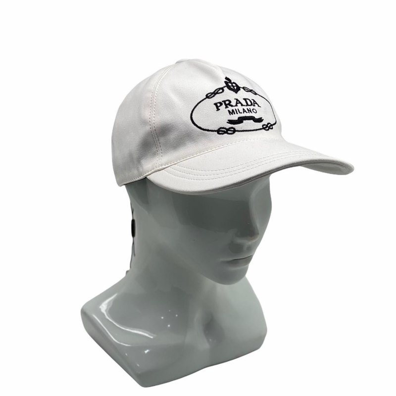 Бейсболка Прада женская
