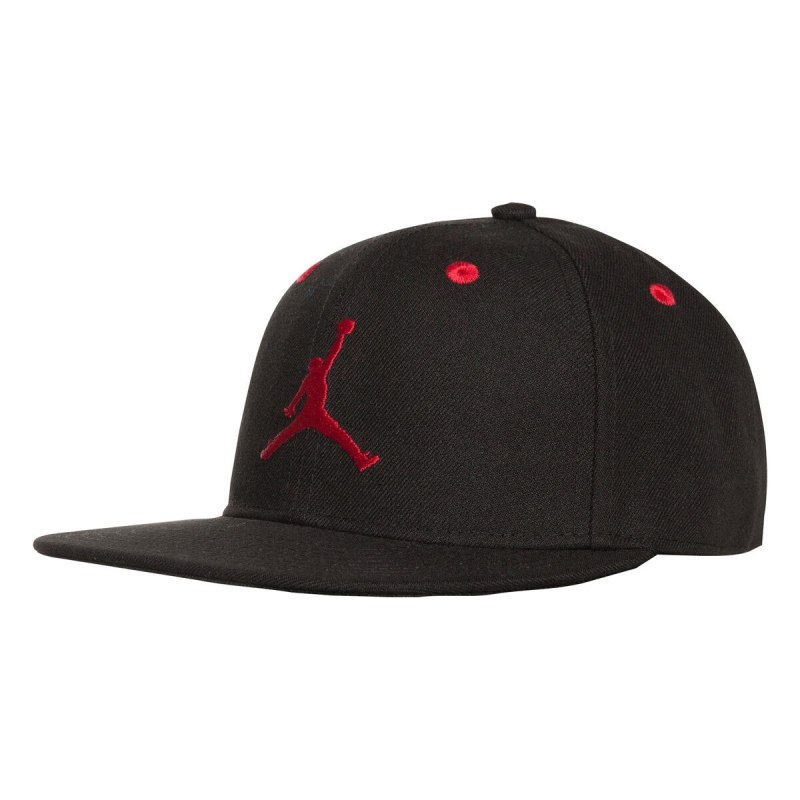 Красная кепка Jordan