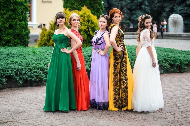 Платья на выпускной 11 класс