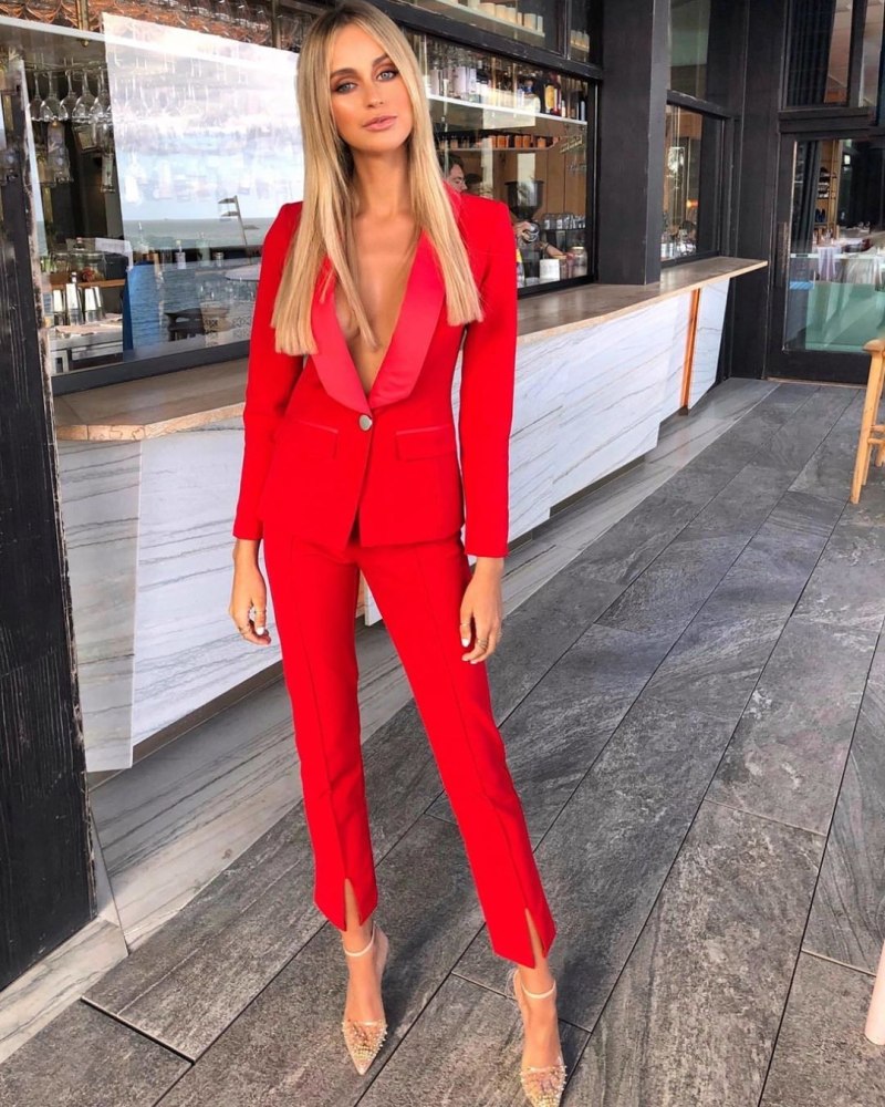 Костюм брючный