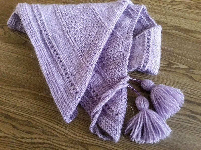 Шаль-бактус Lacy Leaf Shawl.