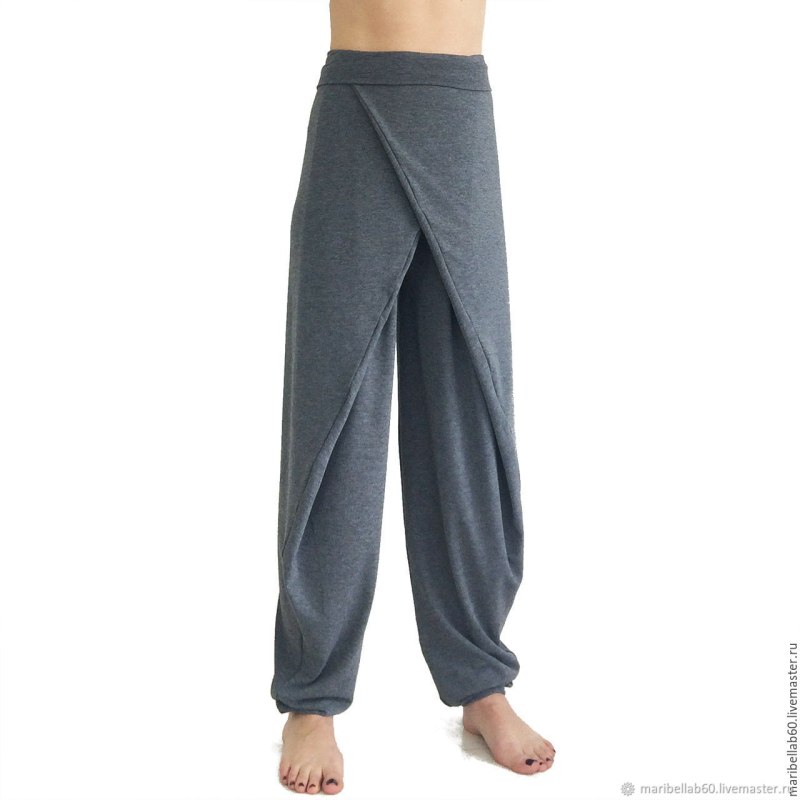 Baggy trousers брюки