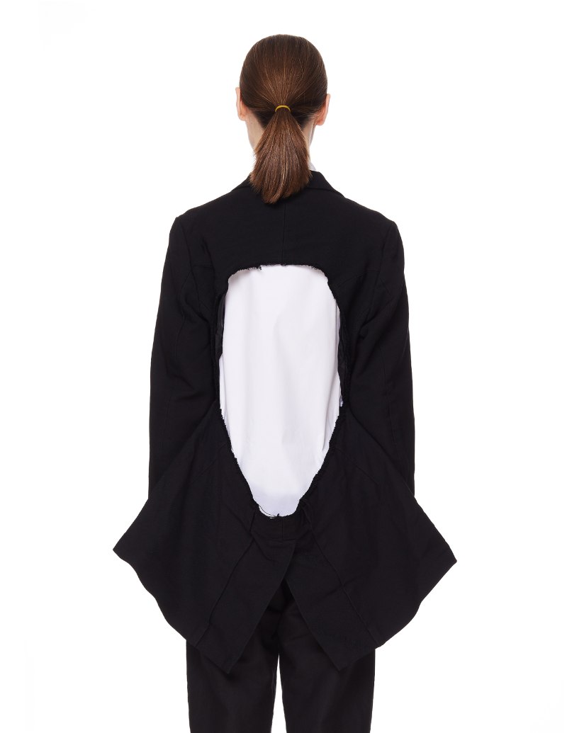 Жакет с вырезом на спине