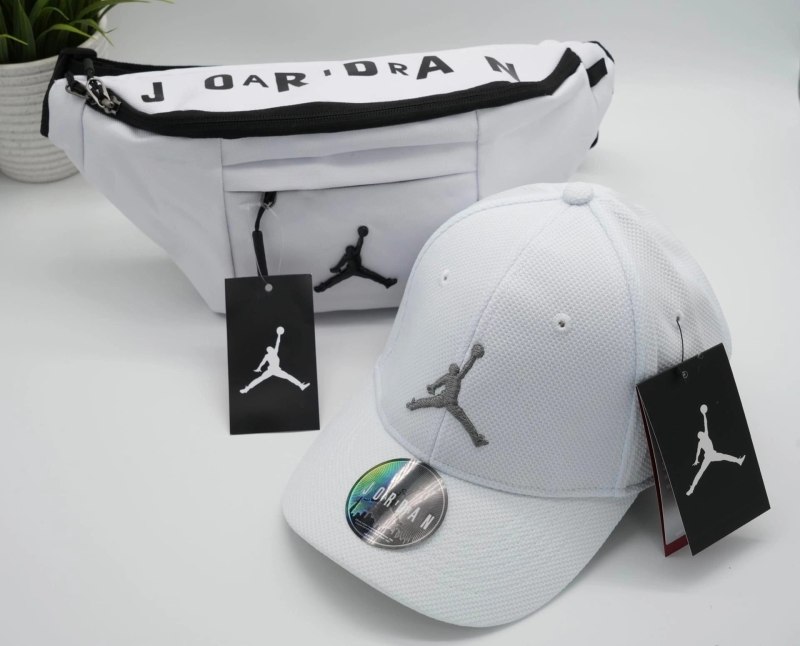 Комплект (сумка и кепка)