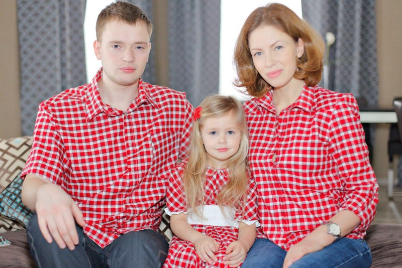 Фотосессия в рубашках семейная