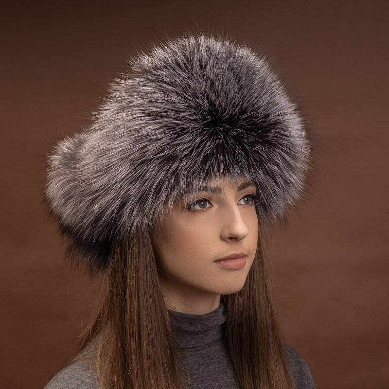 Шапка из меха лисы