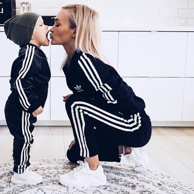 Парные спортивные костюмы адидас