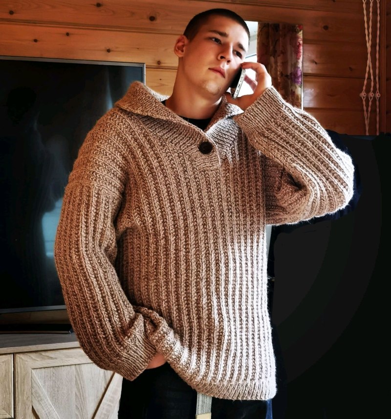 Сергей Бодров в свитере
