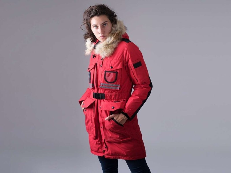 Canada Goose пуховик красный