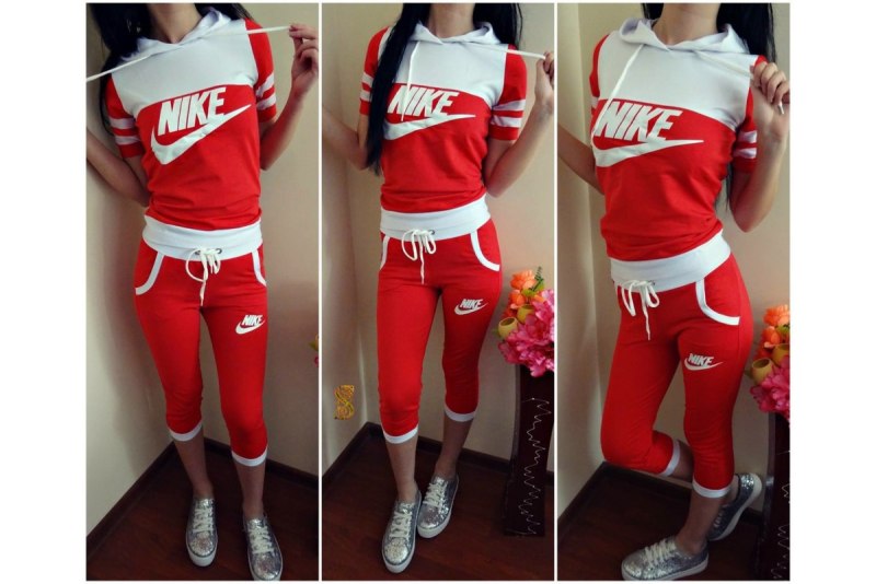 Спортивный костюм Nike женский