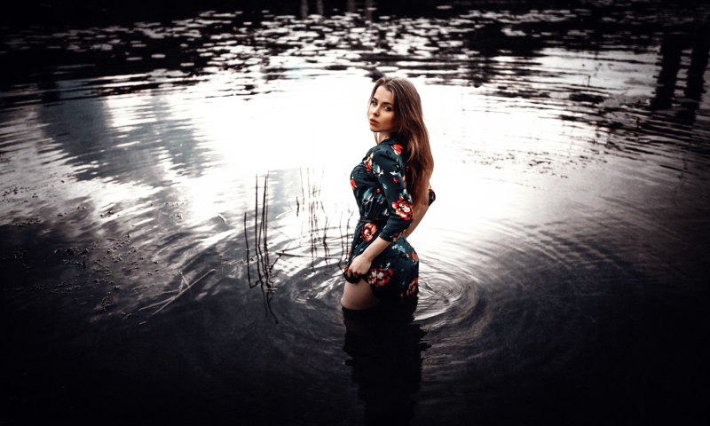 Девушка в воде фотосессия