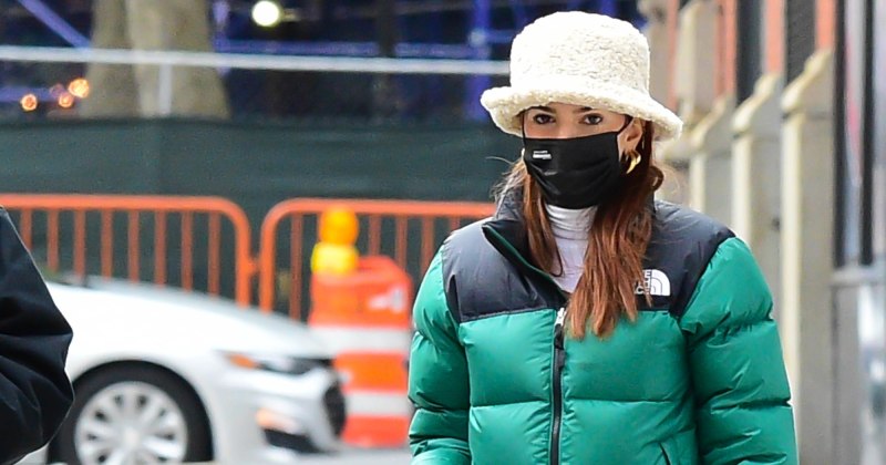 Эмили Ратажковски в North face