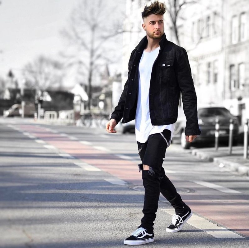Adidas Superstar look man