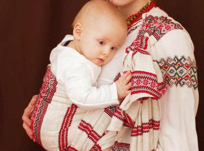 Славянская мать с ребенком
