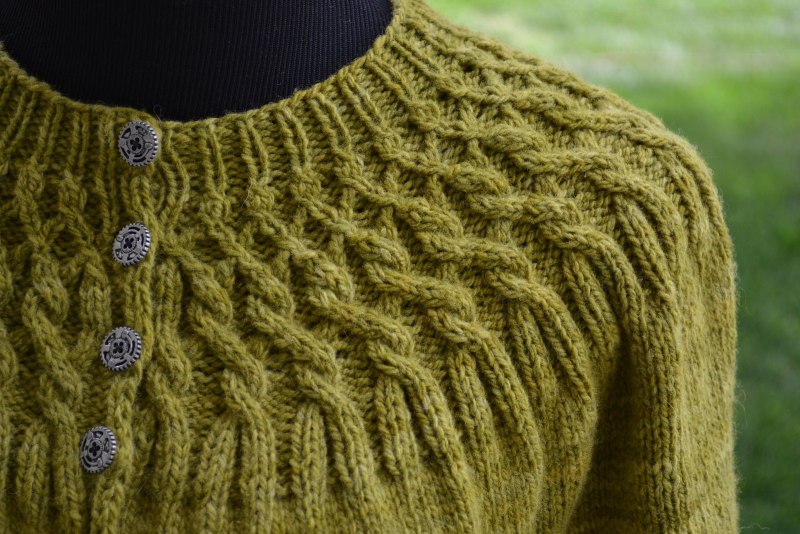 Пуловер Yoke pattern by Yoko hatta с круглой кокеткой