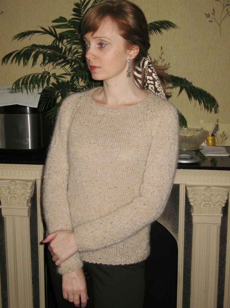 Свитер из пряжи Alize Angora Gold