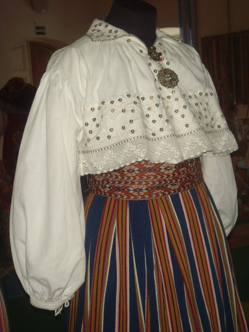 Эстонский народный костюм