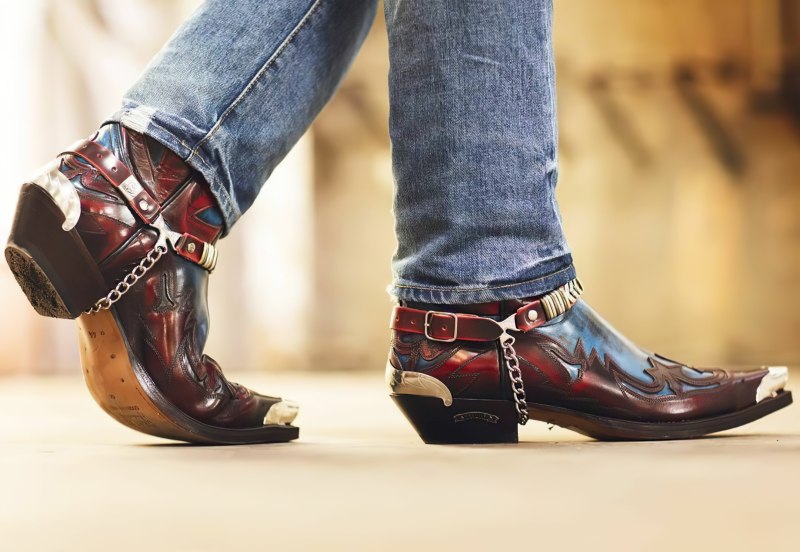 Ковбойские ботинки Sendra