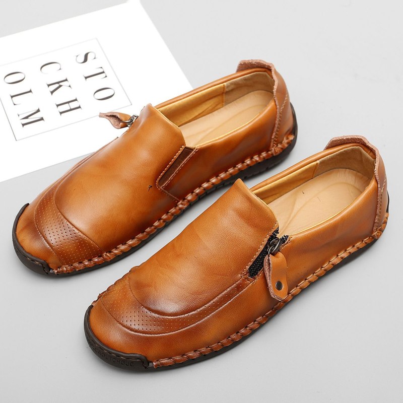 Мужские мокасины светлого цвета на липучке от немецкой фирмы am Shoe Company