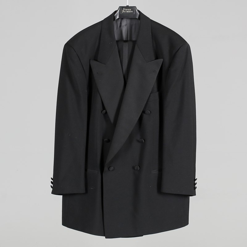 Hugo Boss Cerruti 1881 смокинг