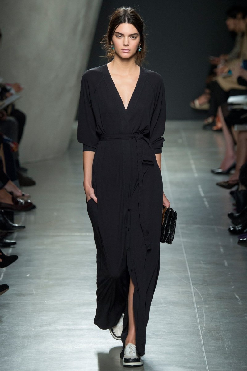 Черное платье Bottega Veneta 2020