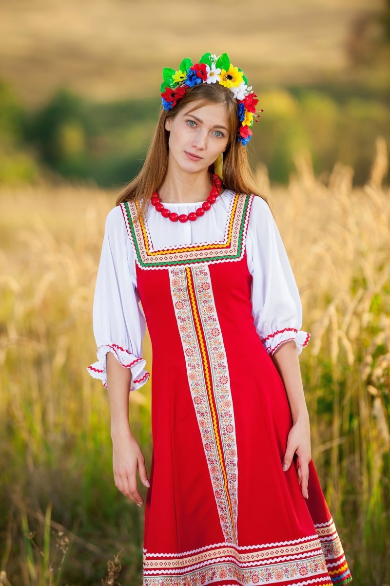 Рускийнародный костюм