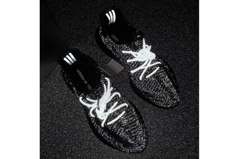 Adidas Yeezy Boost 350 v2 Black Reflective