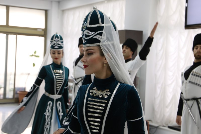 Черкешенка балкарцы Карачаевцы