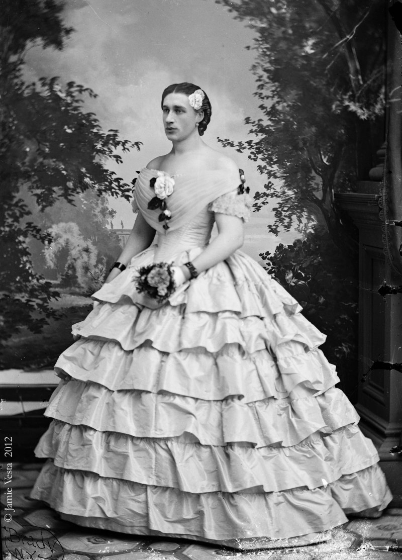 Кринолин 1860 года