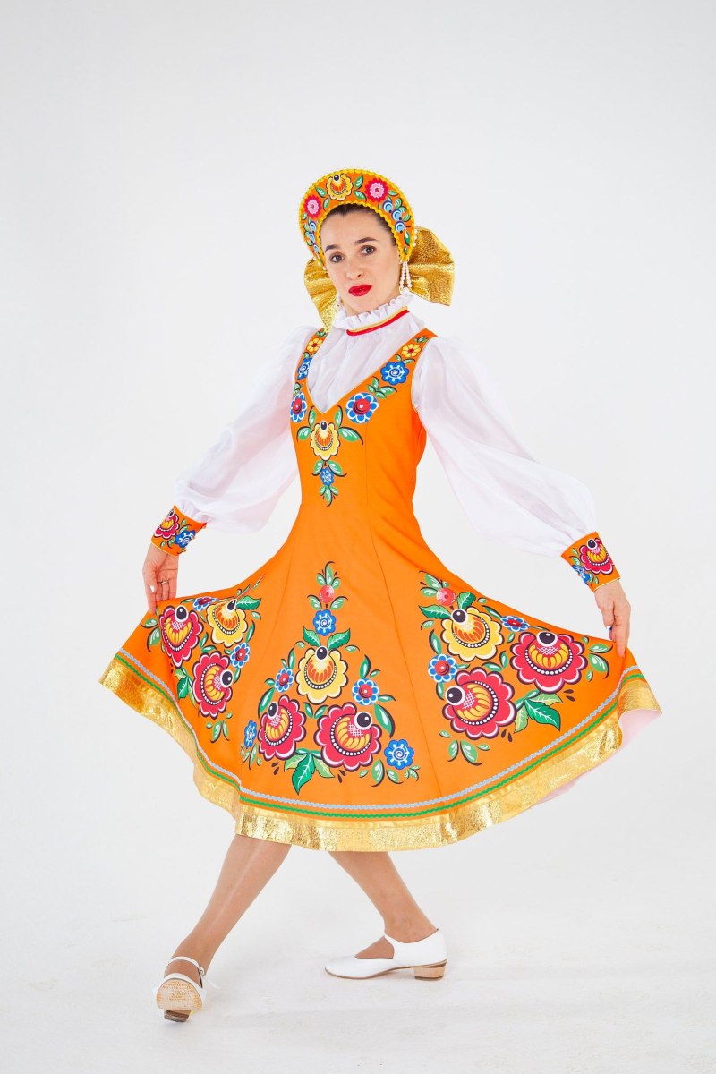 Русско-народные костюмы танцы