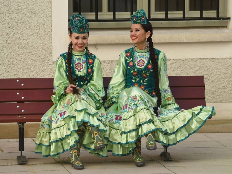 Народный национальный костюм Татаров