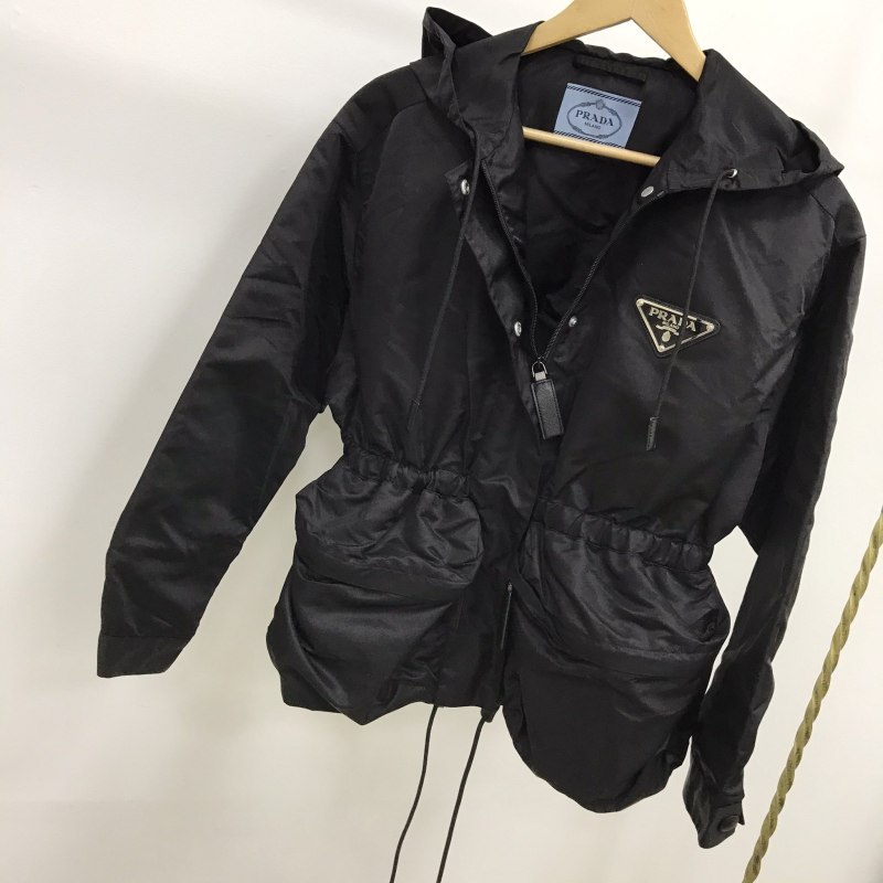 Prada Milano куртка женская