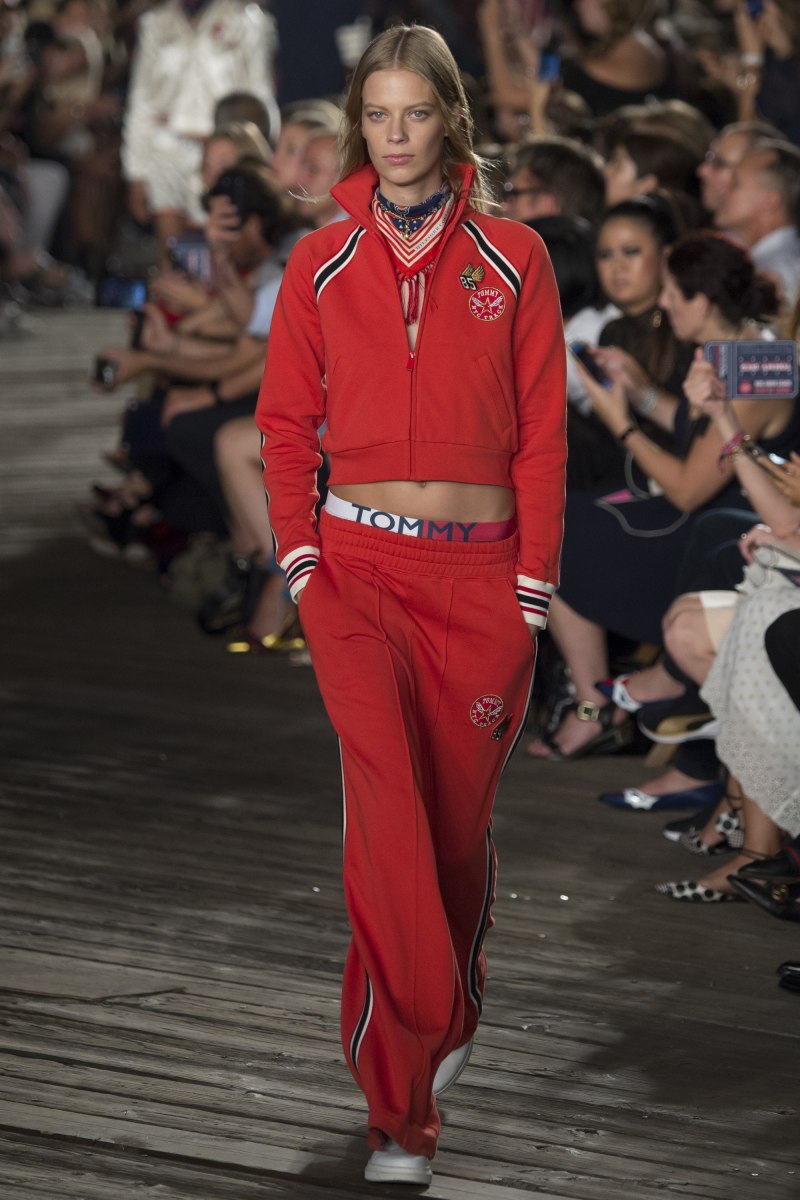 Tommy Hilfiger Gigi Hadid коллекция