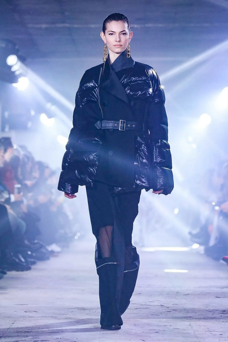 Sacai пуховик