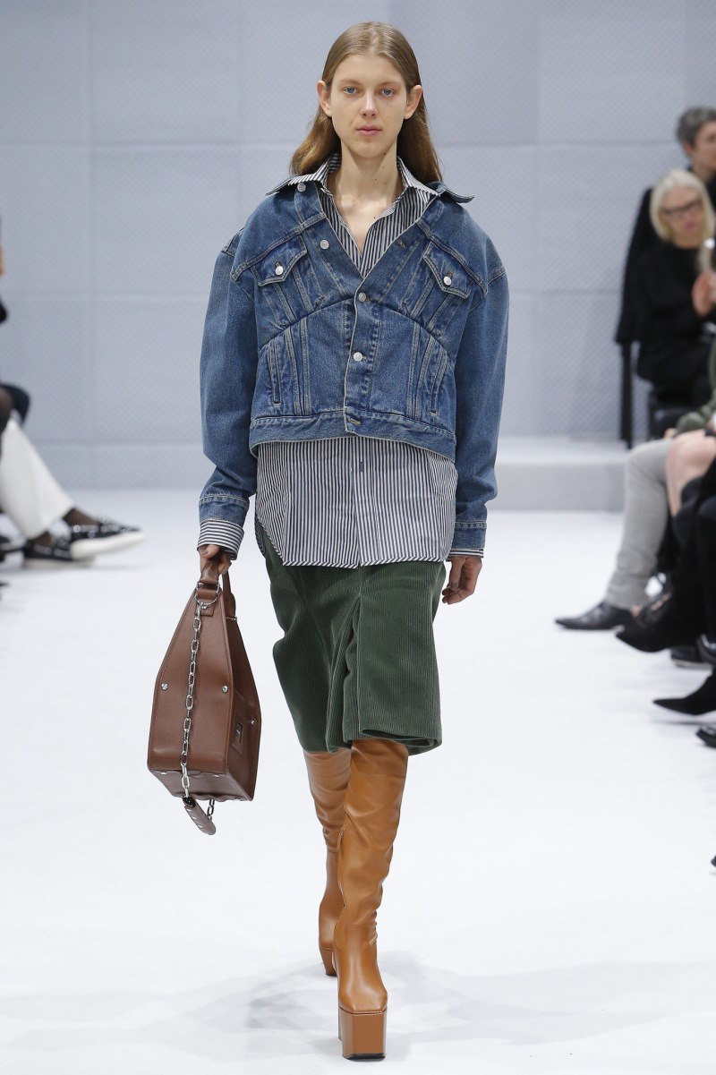 Balenciaga 2022 осень-зима женская коллекция